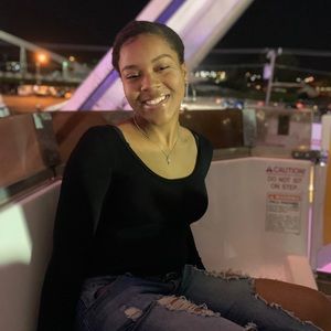 Meet your Posher, Ashley